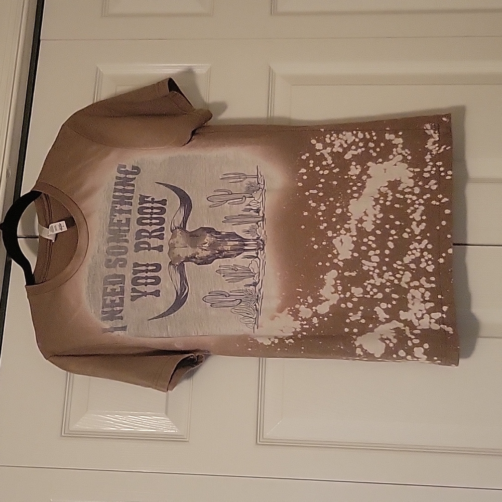 Small business, size small, sand with bleach design